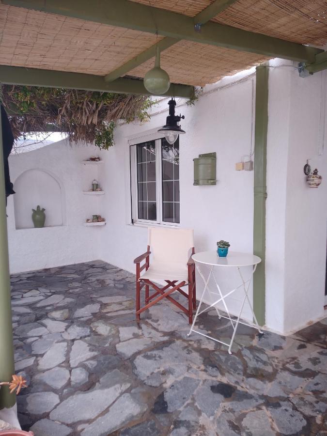 Cosy Studio In Allopronoia Sikinos Alopronia 外观 照片