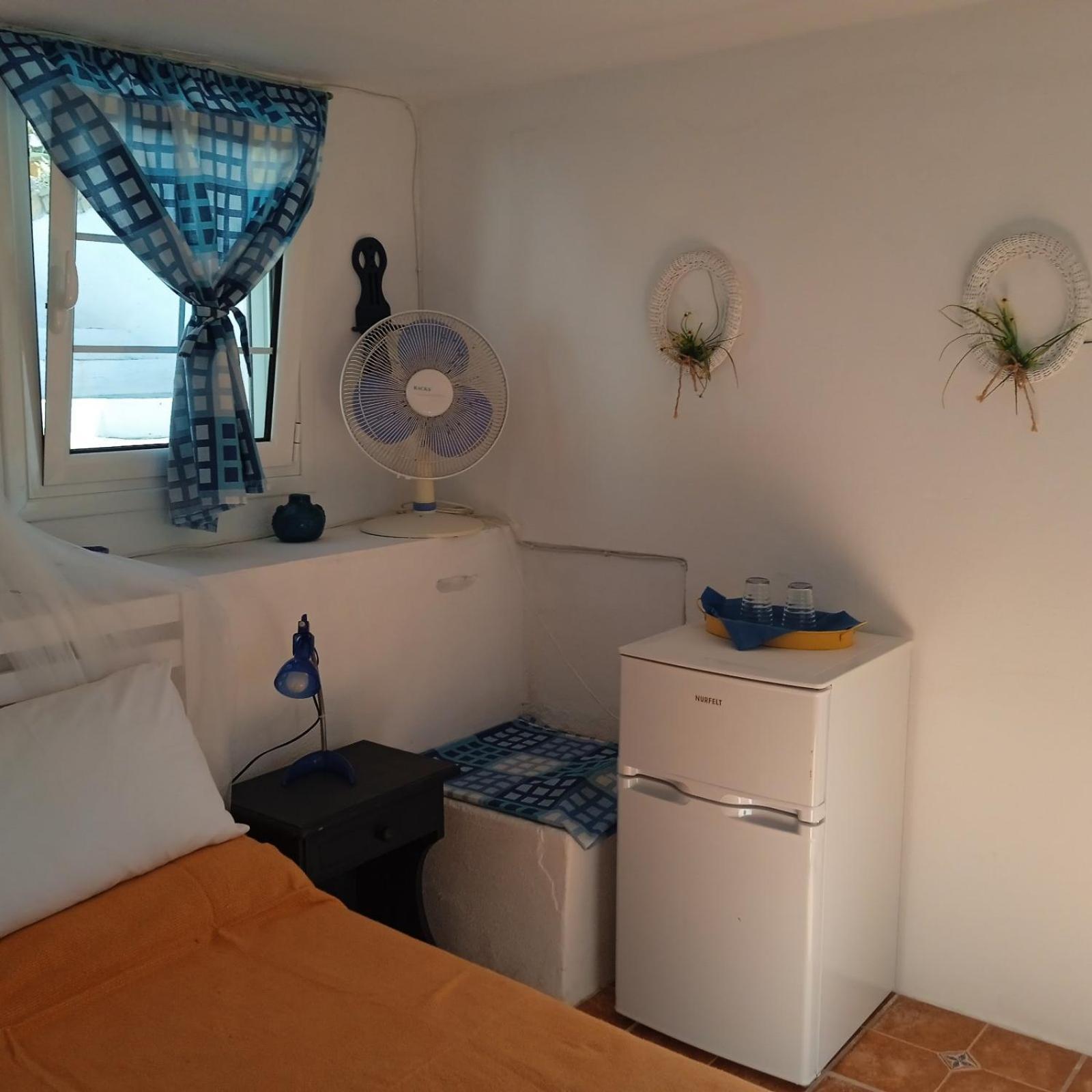 Cosy Studio In Allopronoia Sikinos Alopronia 外观 照片